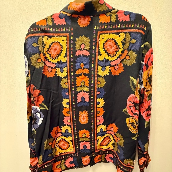 Farm Rio Black Flowers Tapestry Button Up Shirt - Picture 3 of 3